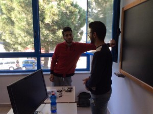 Cristian e Simone nell'aula del "Pepe"